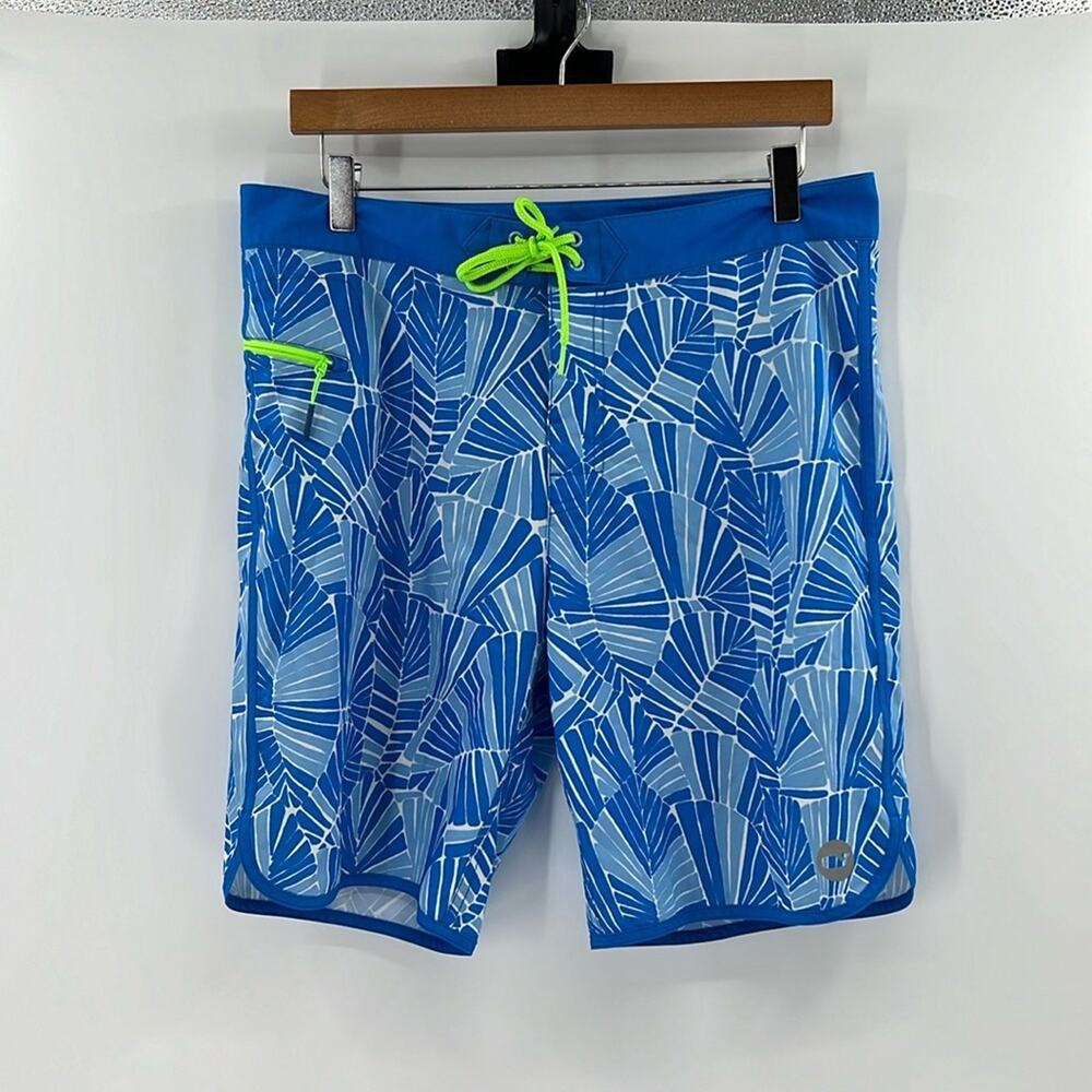 Vineyard Vines Men's Board Shorts - Blue/White - 32